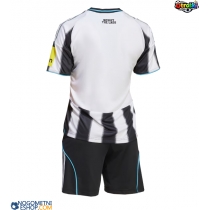 Otroški Nogometni dresi Newcastle United Domači 2025-26 Kratek Rokav (+ Kratke hlače)